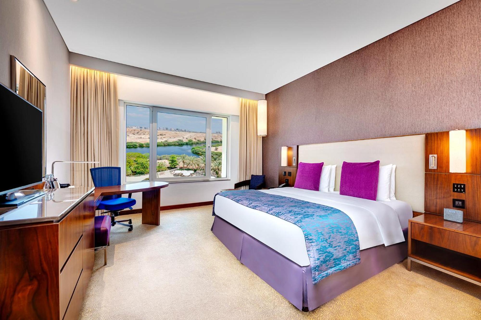 Hotel Crowne Plaza Muscat Ocec By Ihg Exterior foto